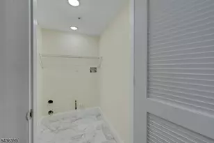 58 Vermont Ave, Newark, NJ 07106 - Photo 21
