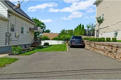 48 Cedarhurst Ave, Woodland Park, NJ 07424 - Photo 35