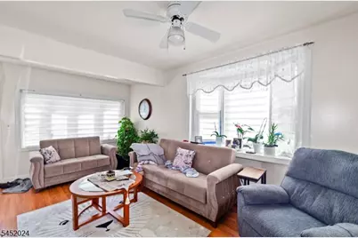 48 Cedarhurst Ave, Woodland Park, NJ 07424 - Photo 7