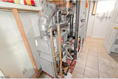48 Cedarhurst Ave, Woodland Park, NJ 07424 - Photo 29