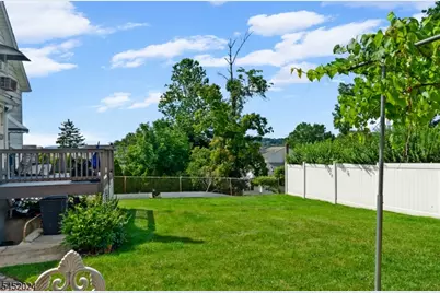 48 Cedarhurst Ave, Woodland Park, NJ 07424 - Photo 37