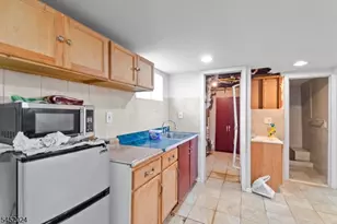 48 Cedarhurst Ave, Woodland Park, NJ 07424 - Photo 23