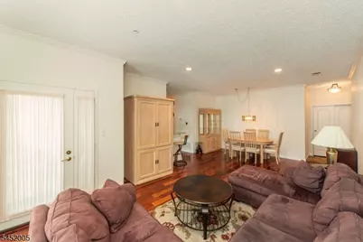 607 Brittany Dr, Wayne, NJ 07470 - Photo 11