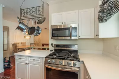 607 Brittany Dr, Wayne, NJ 07470 - Photo 3