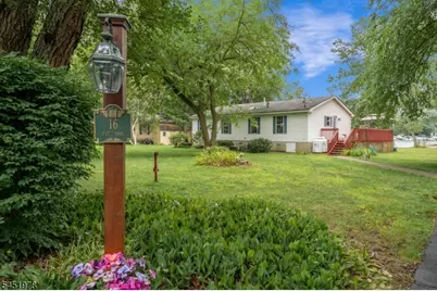 16 Sierra Rd, Jefferson Township, NJ 07849 - Photo 3