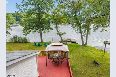 16 Sierra Rd, Jefferson Township, NJ 07849 - Photo 5