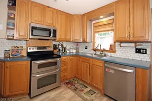 131 Weiss Terrace, Raritan, NJ 08869 - Photo 11