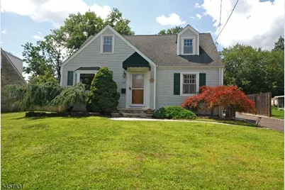 131 Weiss Ter, Raritan, NJ 08869 - Photo 1