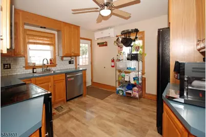 131 Weiss Ter, Raritan, NJ 08869 - Photo 13