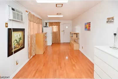 1556 Wyndmoor Ave, Hillside, NJ 07205 - Photo 9