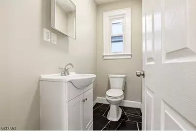28 Underwood St, Newark, NJ 07106 - Photo 9