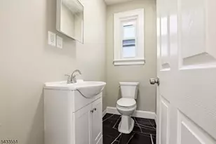 28 Underwood St, Newark, NJ 07106 - Photo 9