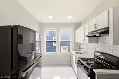 28 Underwood St, Newark, NJ 07106 - Photo 19