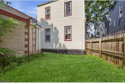 28 Underwood St, Newark, NJ 07106 - Photo 41