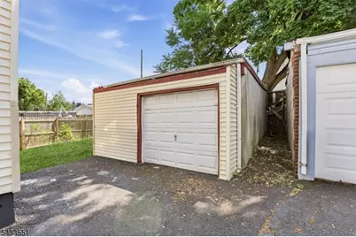 28 Underwood St, Newark, NJ 07106 - Photo 31