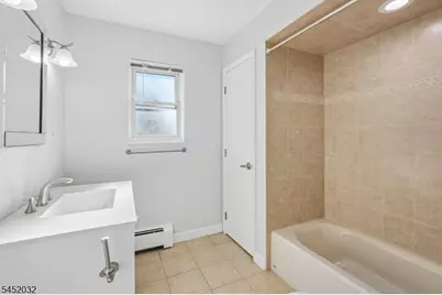 39 Manchester Ct, Wayne, NJ 07470 - Photo 23
