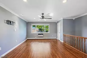 39 Manchester Ct, Wayne, NJ 07470 - Photo 9