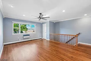 39 Manchester Ct, Wayne, NJ 07470 - Photo 3