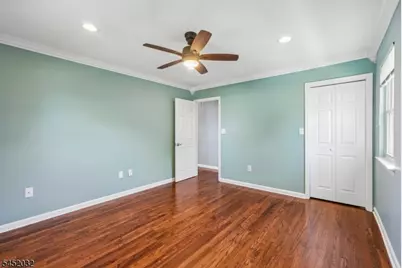 39 Manchester Ct, Wayne, NJ 07470 - Photo 19
