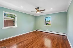 39 Manchester Ct, Wayne, NJ 07470 - Photo 17