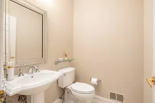 40 Newland Ct, Bridgewater Twp., NJ 08807 - Photo 13