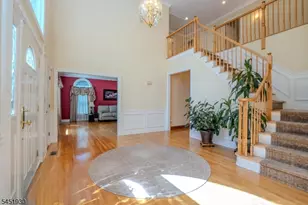 40 Newland Ct, Bridgewater Twp., NJ 08807 - Photo 3