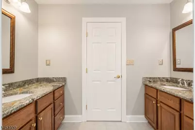 40 Newland Ct, Bridgewater, NJ 08807 - Photo 23