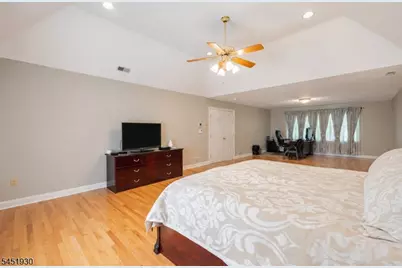 40 Newland Ct, Bridgewater, NJ 08807 - Photo 15