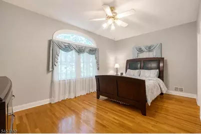 40 Newland Ct, Bridgewater Twp., NJ 08807 - Photo 11