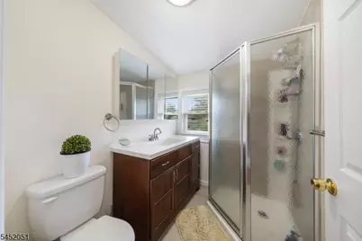 108 Independence Dr, Roselle, NJ 07203 - Photo 17