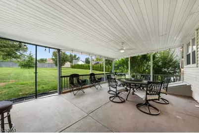 108 Independence Dr, Roselle, NJ 07203 - Photo 23