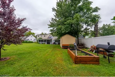 108 Independence Dr, Roselle, NJ 07203 - Photo 29