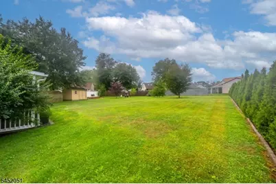 108 Independence Dr, Roselle, NJ 07203 - Photo 25