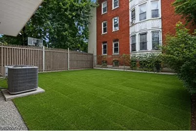 369 6th Ave, Newark, NJ 07107 - Photo 45