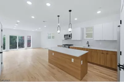 369 6th Ave, Newark, NJ 07107 - Photo 3