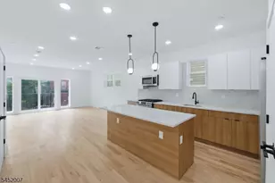 369 6th Ave, Newark, NJ 07107 - Photo 3