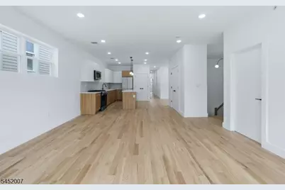 369 6th Ave, Newark, NJ 07107 - Photo 19