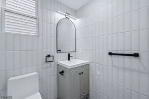369 6th Ave, Newark, NJ 07107 - Photo 13