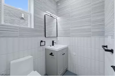 369 6th Ave, Newark, NJ 07107 - Photo 43