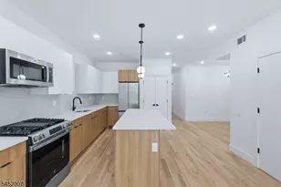 369 6th Ave, Newark, NJ 07107 - Photo 7
