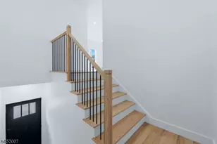 369 6th Ave, Newark, NJ 07107 - Photo 17