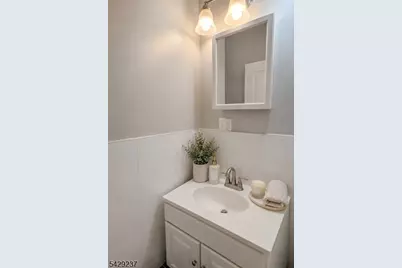16-18 Boylan St, Newark, NJ 07106 - Photo 9