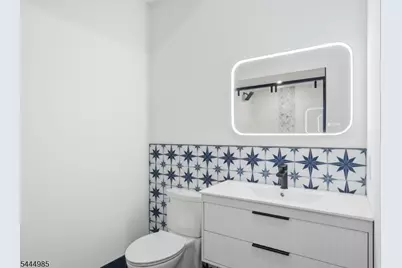 643 S 10th St, Newark, NJ 07108 - Photo 13