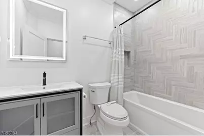 204 Bowers St, Jersey City, NJ 07307 - Photo 13