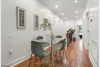 204 Bowers St, Jersey City, NJ 07307 - Photo 9