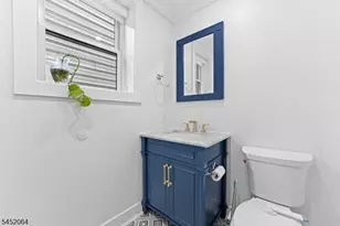 204 Bowers St, Jersey City, NJ 07307 - Photo 19