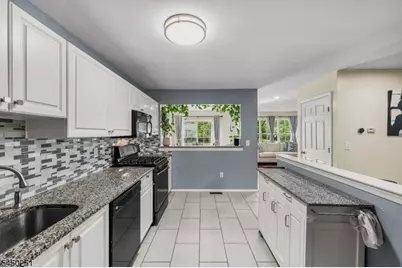 262 Retta Ct, Piscataway Township, NJ 08854 - Photo 9