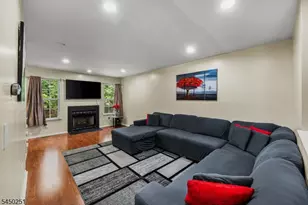 262 Retta Ct, Piscataway Township, NJ 08854 - Photo 13