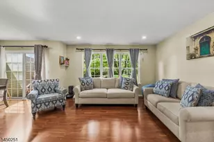 262 Retta Ct, Piscataway Township, NJ 08854 - Photo 3