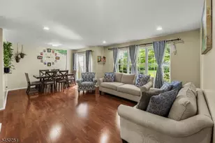 262 Retta Ct, Piscataway Township, NJ 08854 - Photo 5